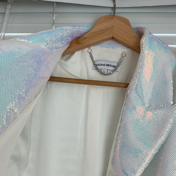 Set - blazer & shorts - Picture 6 of 15